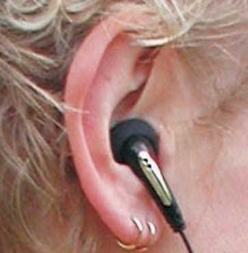 Smart Amplifier hearing aids for men and women. Improve your hearing this festive season