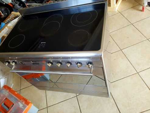 SMEG 90cm electric oven