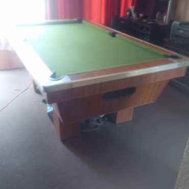 snooker table