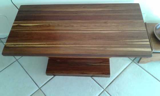 Solid Kiaat TV Stand