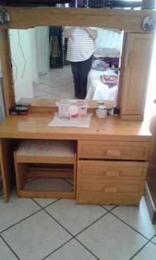 Solid Oak Dressing table