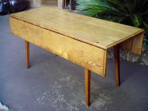 Solid Oak Drop-Leaf Table (1360x910x630)