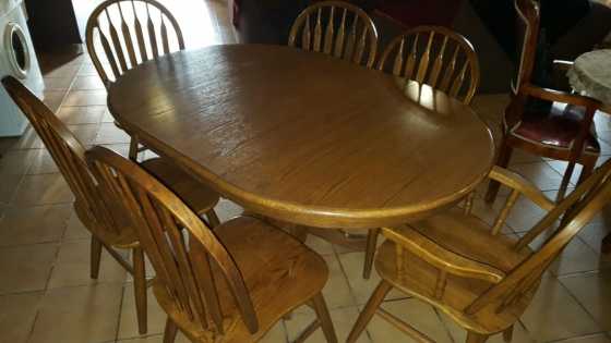 Solid oakwood dining room set