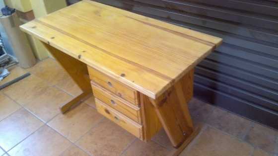 Solid Pine Study Desk