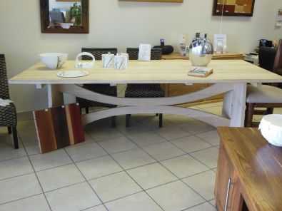 Solid Rubberwood Dining table