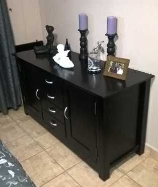 Solid Wood Black Bedroom Suite