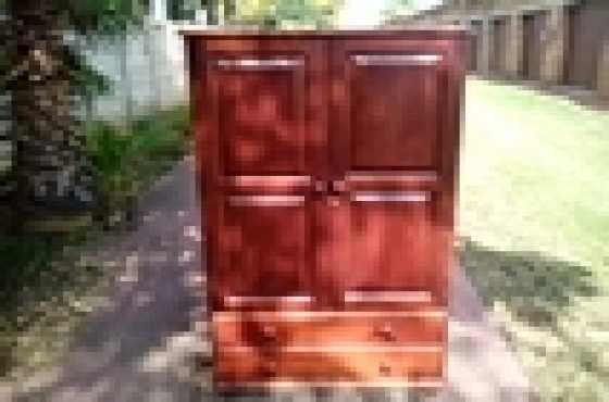 Solid wood TV cabinet