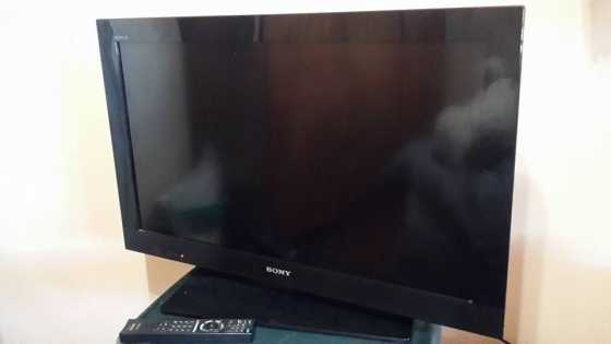 Sony Bravia 32 inch HD LCD TV