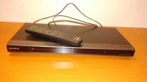 Sony Dvd player with remote, excellent condition