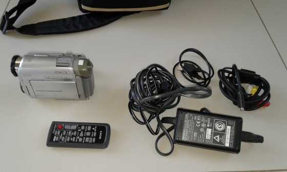 Sony HANDYCAM (DCR - HC30E) for SALE