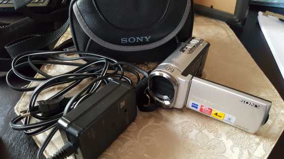 Sony Handycam DCR-SX44 video camera