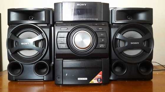 Sony Hi-Fi system for sale