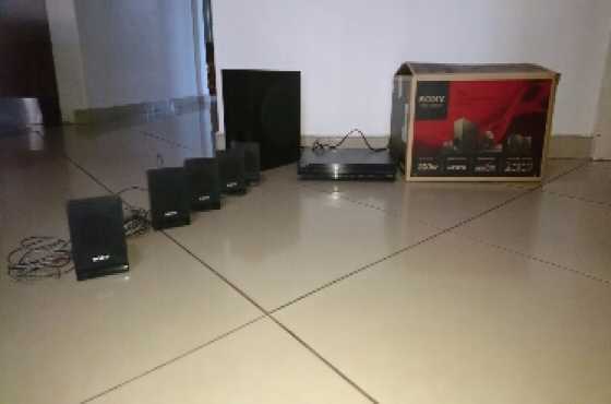 Sony Home theatre system..  R1600 Negotiable