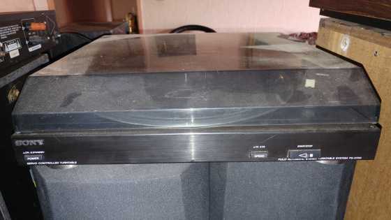 Sony Turntable for SALE (good condition)