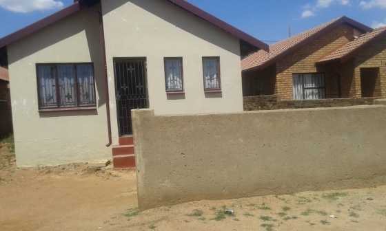 Soshanguve block UU 2 bedroom to rent R2500