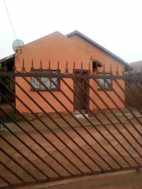 Soshanguve block UU 2 bedroom to rent R3000