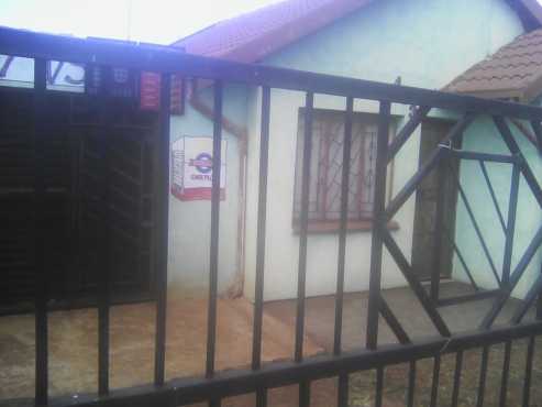 SOSHANGUVE EAST 2bedroom house for rent