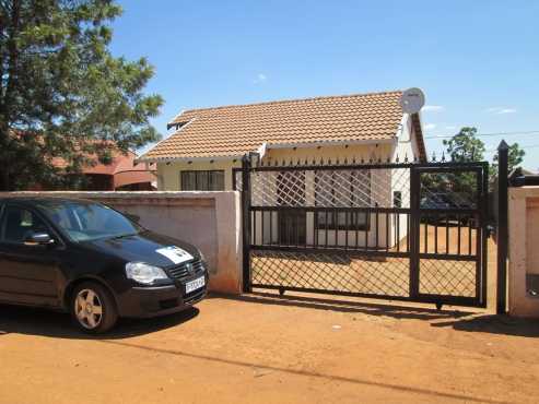 SOSHANGUVE HOUSE AVAILABLE TO RENT