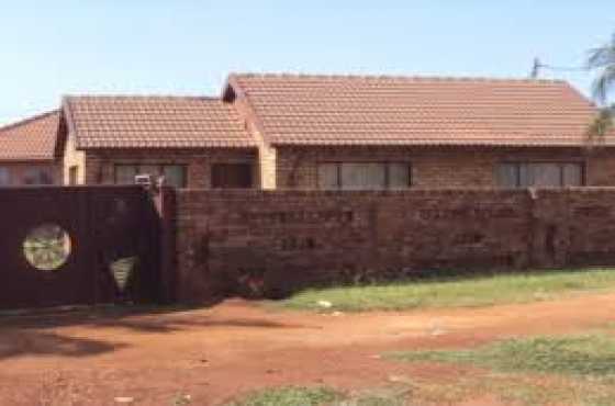 SOSHANGUVE XX 3 bedrooms for rent(long term welcome)