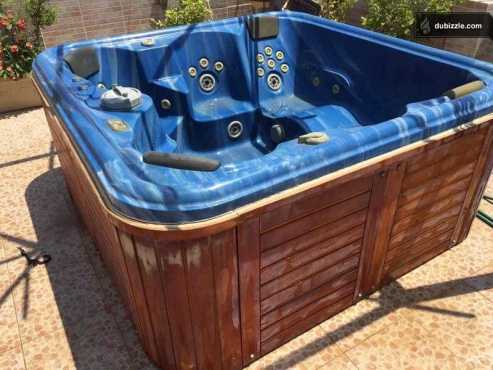 Spa tubs Jacuzzi units top quality all sizes for sale