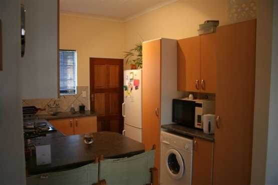 Spacious 2 bedroom flat in popular Leopard Rock complex (Midrand)