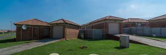 Spacious 3 Bed 2 Bath houses to let in Ruavista