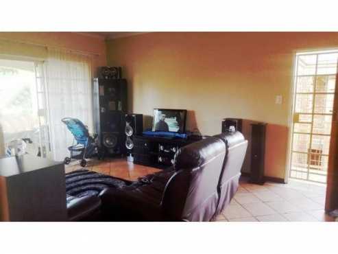 spacious 3 bedroom apartment available at Eco park estate(River Edge)