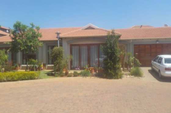 SPACIOUS 3 BEDROOM RETIREMENT HOME AVAILABLE IN EAST OF PRETORIA