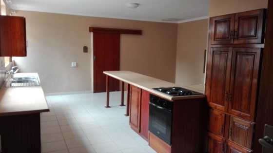 Spacious 5 bedroom, 2,5 bathroom house to rent in Vahalla