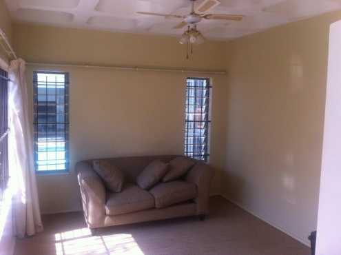 Spacious 6x4m room available in Waterkloof Glen. (Pretoria East)