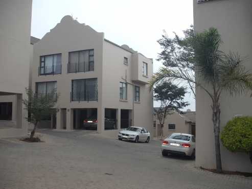 Spacious and modern two bedroom townhouse in Little Falls, Roodepoort