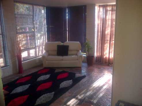 Spacious Room available, Horison, Roodepoort