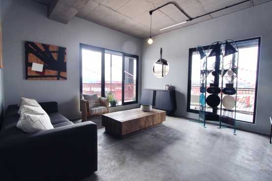 Spacious Studio Apartment in the Heart of Maboneng