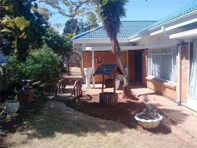 Spacius 4 bedhome with flat for sale South Africa
