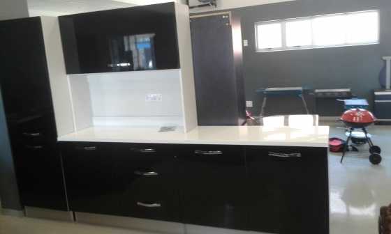 Special Kitchen Unit - Grande kitchen scheme black amp white Save R3000