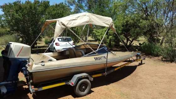 Speed Boat with 85 Suzuki motor excellent condition