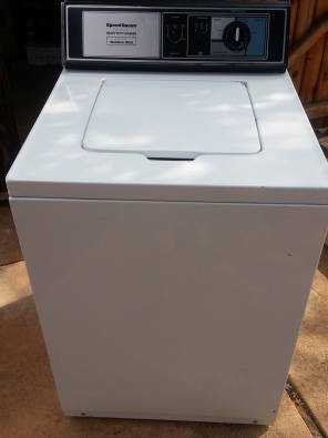 SPEED QUEEN HEAVY DUTY WASHER