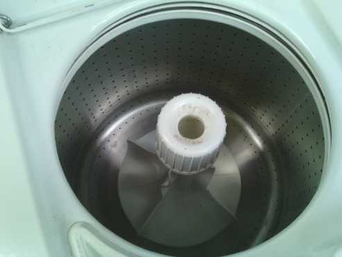 Speedqueen 14 KG heavy duty washer, timer faulty. price neg.