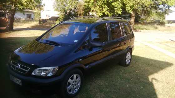 Spotless Opel Zafira Elegance 7 Seater SwopSell