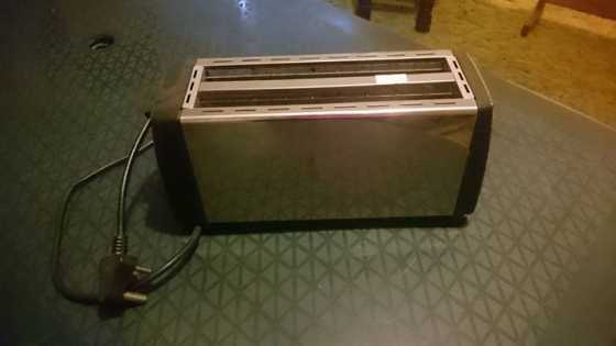 Stainless steel toaster