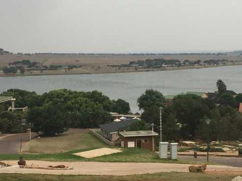 Stand at Bronkhorstspruit Dam with views