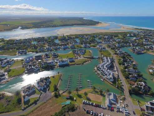 Stand for sale in St Francis Bay
