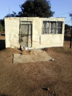 Stand for Sale With One room Tin house