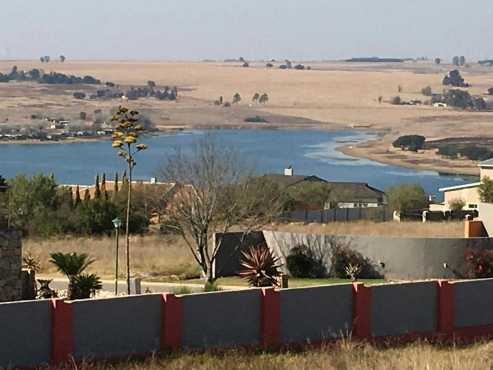 stand in bronkhorstbaai dam house planing available