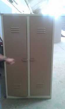 Steel double door lockers