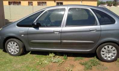 Stil in good condition citreon picasso xsara