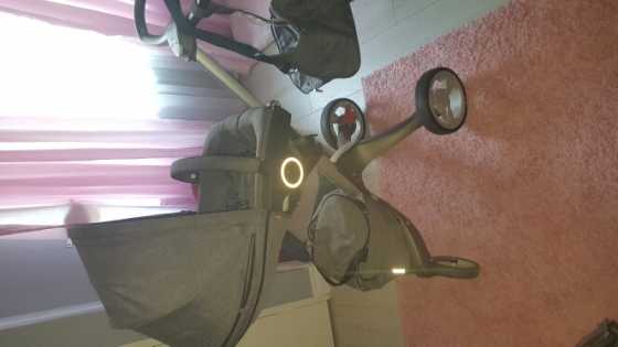 stokke pram and car seat with isofix base