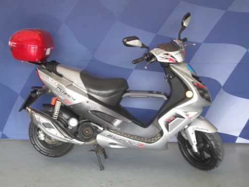 Storm 150 cc scooter