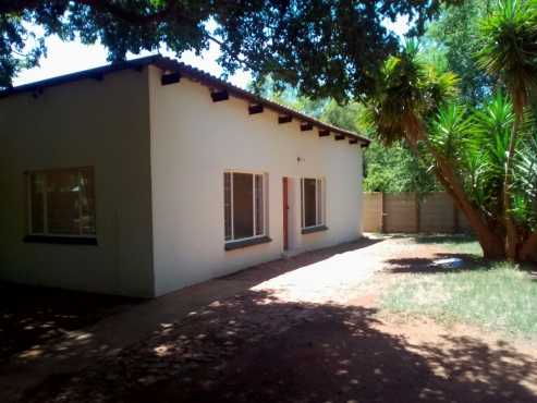 STUDENT ACCOMMODATION  IN ONDERSTEPOORT- Only 5Km from UP Veterinary Faculty-Immediately