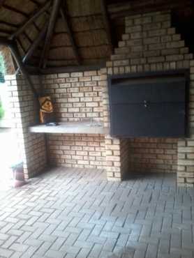 student accommodation walking distance to VUT (Vanderbijlpark)